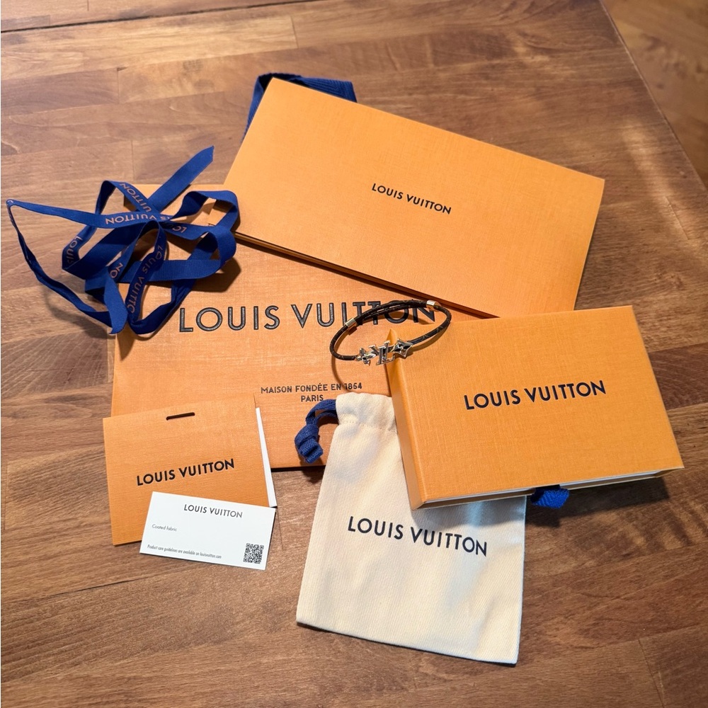 Louis Vuitton Bracelet Iconic in Signature Monogram New Release NWT Authentic LV - Picture 2 of 16